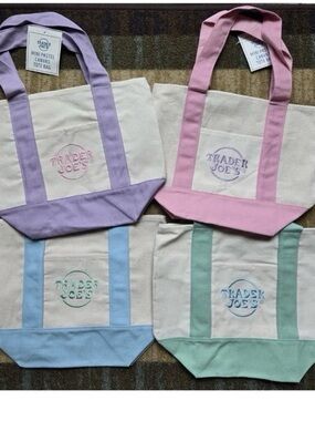 Trader Joe’s Pastel Canvas Tote Bag. Pink, Mint, Lavender & Blue Set of 4. NEW